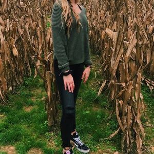 Meet your Posher, Olivia